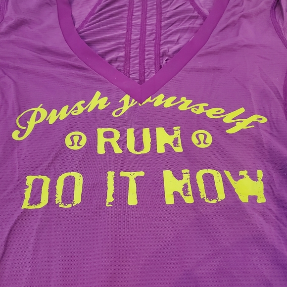 Lululemon running shirt - Picture 5 of 6